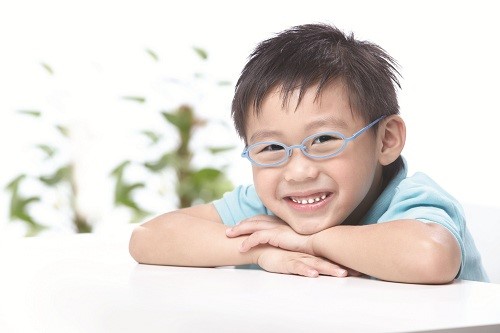 Phương pháp điều trị cận thị không cần phẫu thuật bằng Ortho-K