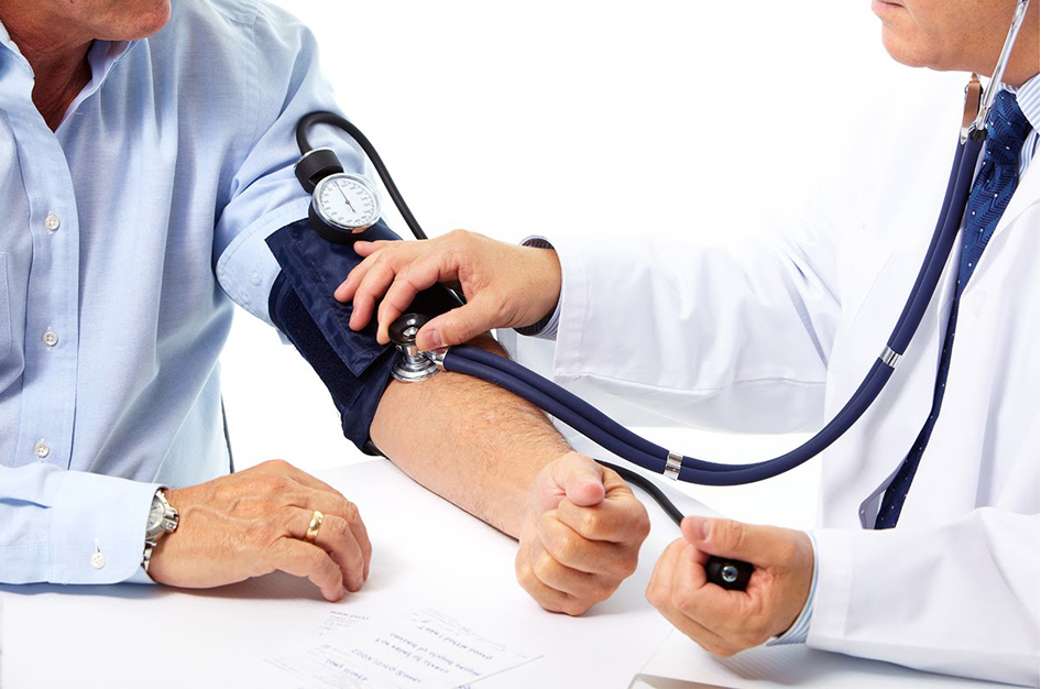 Dễ dàng phát hiện tăng huyết áp nhờ đo huyết áp định kỳ