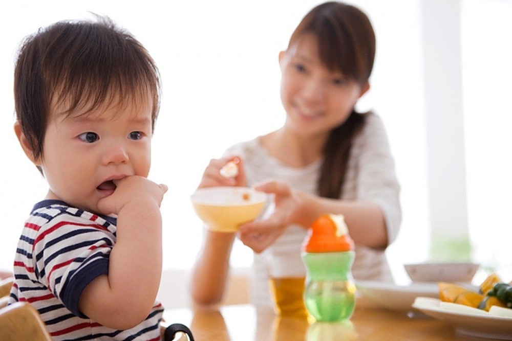 Nguyên nhân khiến trẻ biếng ăn? Có nên uống thuốc điều trị biếng ăn?